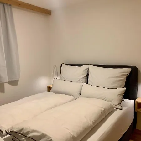 Gundhabing Apartment *